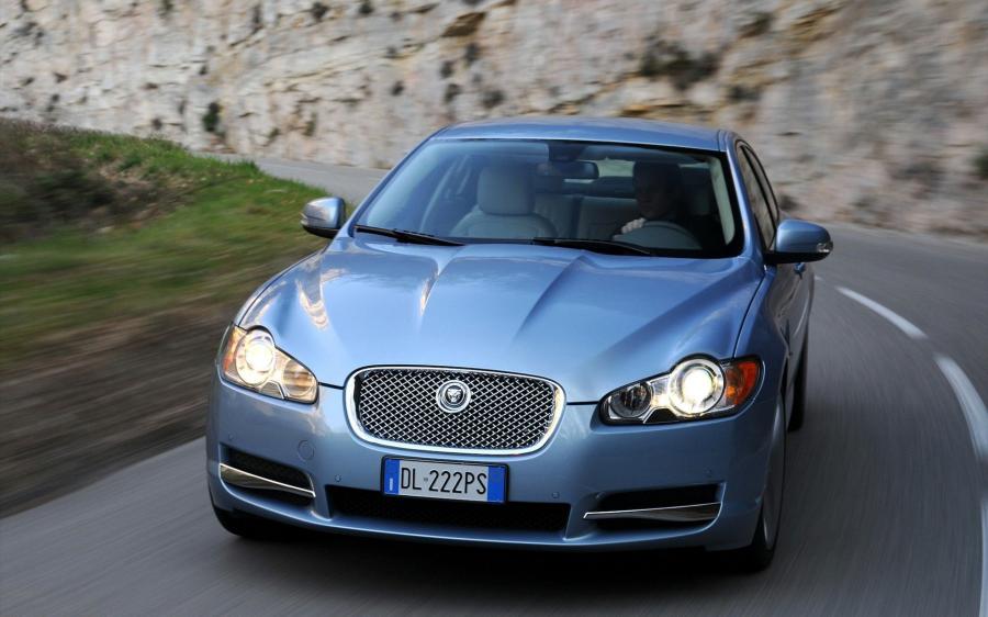  Jaguar XF Diesel S 2009 года  (фото 62 из 82)